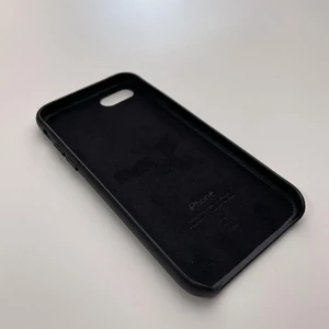 Шкіряний чохол iLoungeMax Leather Case Black для iPhone SE 3 | SE 2 | 8 | 7 OEM - Фото 5