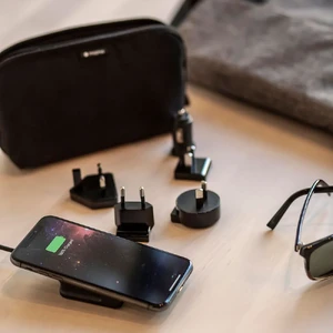 Набор зарядных устройств и переходников Mophie Charge Stream Global Travel Kit - Фото 7