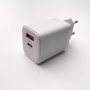 Зарядное устройство oneLounge 1Power PD 20W USB-C + USB-A для iPhone | iPad | MacBook M1 - Фото 3