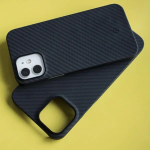 Карбоновый (кевлар) чехол oneLounge 1Thin Aramid для iPhone 12 | 12 Pro - Фото 9