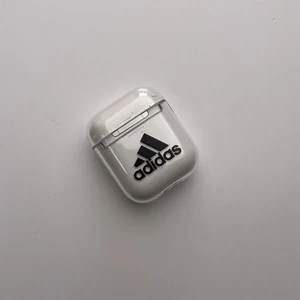 Пластиковий чохол iLoungeMax Adidas для Apple AirPods - Фото 3