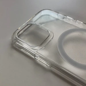 Прозрачный силиконовый чехол iLoungeMax Armor MagSafe Case для iPhone 12 | 12 Pro - Фото 4