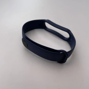Синій силіконовий ремінець iLoungeMax для Xiaomi Mi Band 5 | 6 - Фото 3