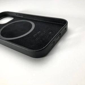 Шкіряний чохол iLoungeMax Genuine Leather Case MagSafe Black для iPhone 12 | 12 Pro ОЕМ - Фото 7