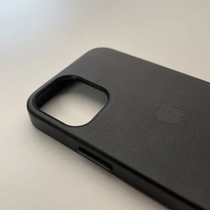 Шкіряний чохол iLoungeMax Genuine Leather Case MagSafe Black для iPhone 12 mini ОЕМ - Фото 4