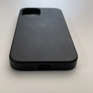 Шкіряний чохол iLoungeMax Genuine Leather Case MagSafe Black для iPhone 12 mini ОЕМ - Фото 5