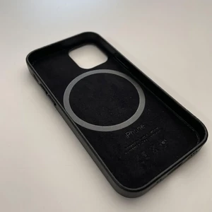 Шкіряний чохол iLoungeMax Genuine Leather Case MagSafe Black для iPhone 12 mini ОЕМ - Фото 6