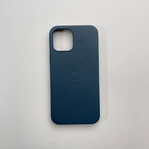 Кожаный чехол iLoungeMax Genuine Leather Case MagSafe Baltic Blue для iPhone 12 Pro Max ОЕМ - Фото 3