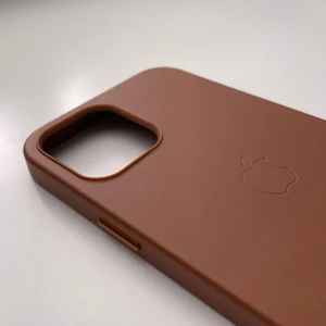 Шкіряний чохол iLoungeMax Genuine Leather Case MagSafe Brown для iPhone 12 Pro Max ОЕМ - Фото 3