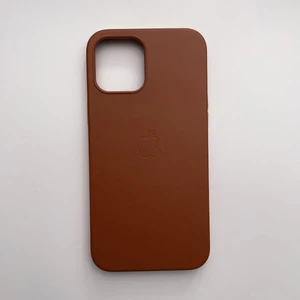 Шкіряний чохол iLoungeMax Genuine Leather Case MagSafe Brown для iPhone 12 Pro Max ОЕМ - Фото 6