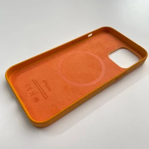 Шкіряний чохол iLoungeMax Genuine Leather Case MagSafe Orange для iPhone 12 Pro Max ОЕМ - Фото 6