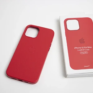 Шкіряний чохол iLoungeMax Leather Case MagSafe Red для iPhone 12 Pro Max OEM (з підтримкою анімації) - Фото 5