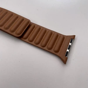 Ремінець iLoungeMax Leather Link Magnetic Saddle Brown для Apple Watch 41mm | 40mm | 38mm (S | M) OEM - Фото 4