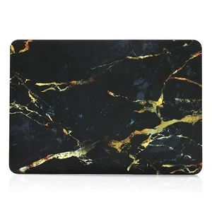 Пластиковый чехол iLoungeMax Marble Black | Yellow для MacBook Pro 13" (M2 | M1 | 2022 | 2020 | 2019 | 2018) - Фото 2