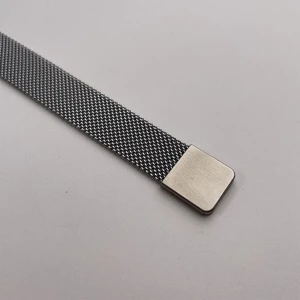 Металлический ремешок iLoungeMax Milanese Loop Silver для Xiaomi Mi Band 3 | 4 - Фото 3
