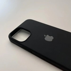 Чорний силіконовий чохол iLoungeMax Silicone Case для iPhone 12 mini OEM - Фото 8