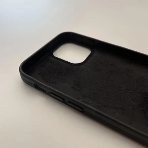 Чорний силіконовий чохол iLoungeMax Silicone Case для iPhone 12 mini OEM - Фото 10