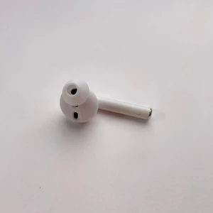 Силіконові накладки iLoungeMax Silicone Cover White для AirPods 1 | 2 - Фото 2