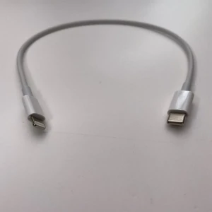 Зарядный кабель для iPhone | iPad iLoungeMax USB-C to Lightning PD 18W 0.25m - Фото 4