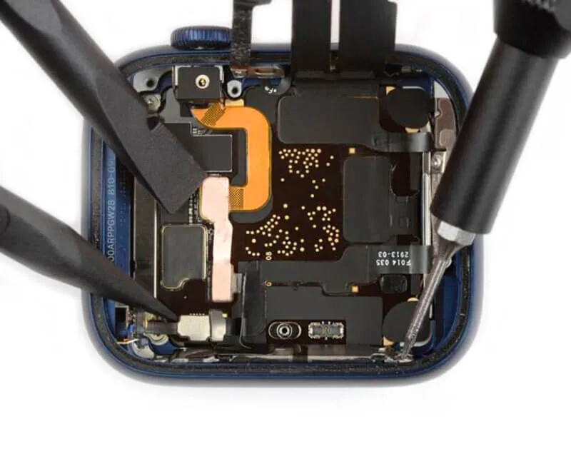 Пайка шлейфов Apple Watch SE