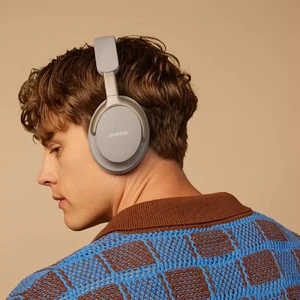Повнорозмірні накладні професійні навушники з шумозаглушенням Bose QuietComfort Ultra Black - Фото 8