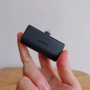 Компактний EDC-повербанк Anker Nano Power Bank Black з потужністю 12W, MFi Lightning, 5000mAh - Фото 3