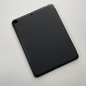 Чехол с держателем для стилуса iLoungeMax Protective Smart Cover Black для iPad 9.7" (2017 | 2018) - Фото 6