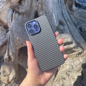 Противоударный чехол с MagSafe iLoungeMax Carbon Like (TPU) для iPhone 15 - Фото 6