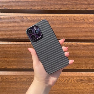 Противоударный чехол с MagSafe iLoungeMax Carbon Like (TPU) для iPhone 15 - Фото 4