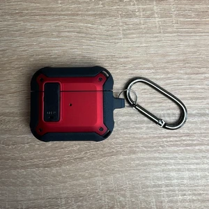 Протиударний чохол на замку для AirPods 3 з карабіном | iLoungeMax Lock Case Red - Фото 5