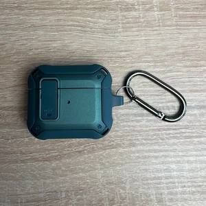 Протиударний чохол на замку для AirPods 3 з карабіном | iLoungeMax Lock Case Light Green - Фото 4