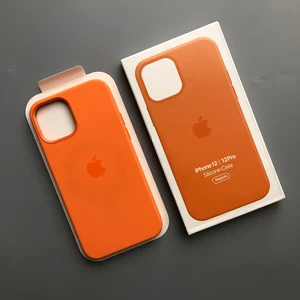Силиконовый чехол iLoungeMax Silicone Case MagSafe Kumquat для iPhone 12 | 12 Pro OEM (c поддержкой анимации) - Фото 4