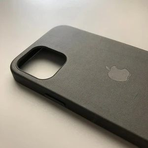 Чорний шкіряний чохол iLoungeMax Leather Case MagSafe Black для iPhone 12 | 12 Pro OEM (з підтримкою анімації) - Фото 4