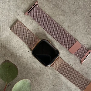 Ремінець iLoungeMax Milanese Loop Rose Gold для Apple Watch Ultra 49mm | 45mm | 44mm | 42mm - Фото 7