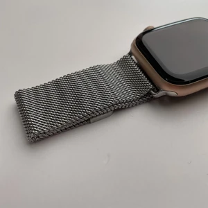 Ремешок iLoungeMax Milanese Loop Silver для Apple Watch Ultra 49mm | 45mm | 44mm | 42mm - Фото 4