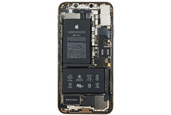Ремонт материнской платы iPhone XS