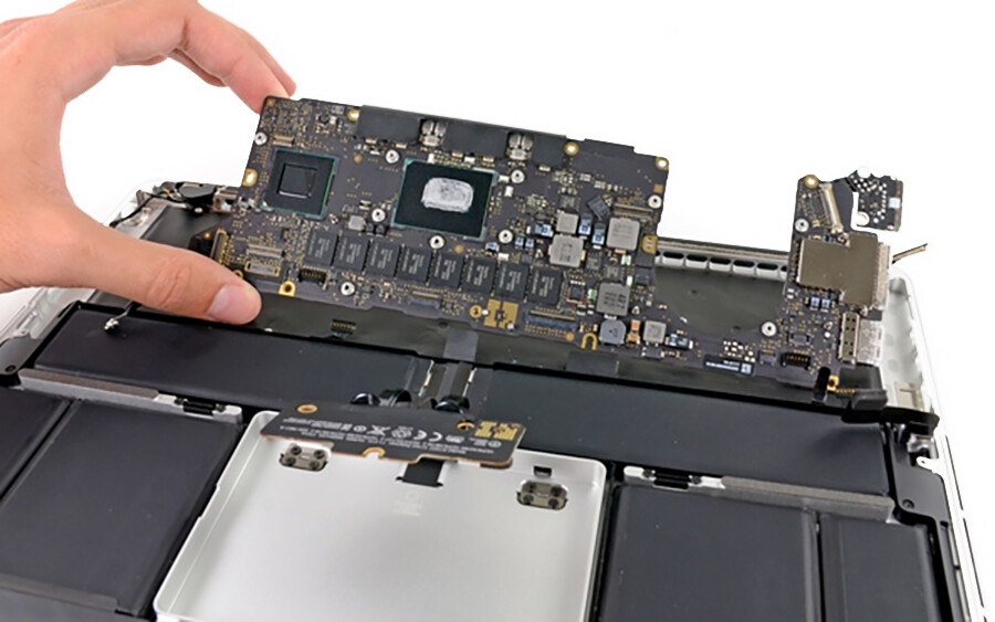 Ремонт материнской платы MacBook Air 11" (2010 | 2011) A1370