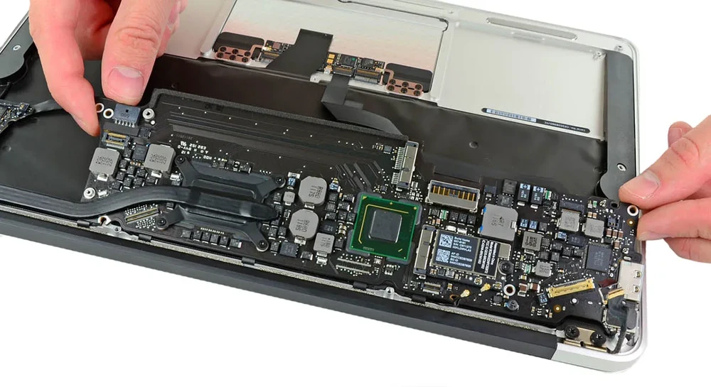 Ремонт материнской платы MacBook Air 13" (2020) A2179