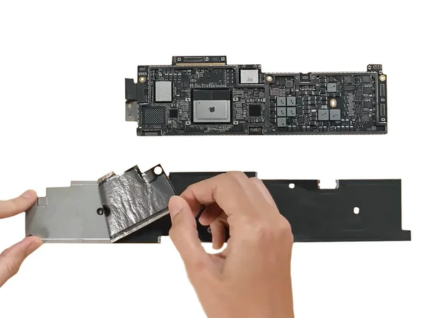 Ремонт материнской платы MacBook Air 13" M2 (2022) A2681