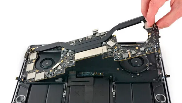 Ремонт материнской платы MacBook Pro 13" Retina (2014 | 2015) А1502