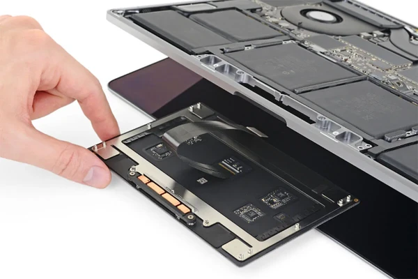 Ремонт тачпада MacBook Pro 15" (2018 | 2019) А1990