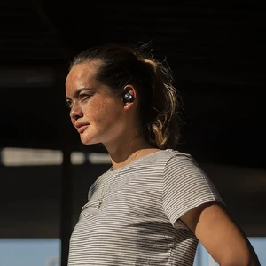 Бездротові навушники Sennheiser Momentum True Wireless із зарядним кейсом - Фото 13