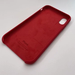 Силиконовый чехол iLoungeMax Silicone Case (PRODUCT) RED для iPhone XR OEM - Фото 6