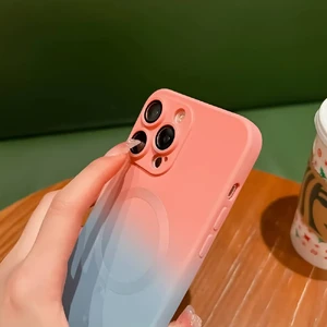 Силіконовий чохол з MagSafe для iPhone 14 Pro Max, з градієнтом і захистом камери | iLoungeMax Gradient Case Peach-Gray - Фото 7
