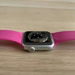 б/в Смарт-годинник Apple Watch Series 6 44mm Silver Aluminium Case with Sport Band (M00D3) - Фото 5