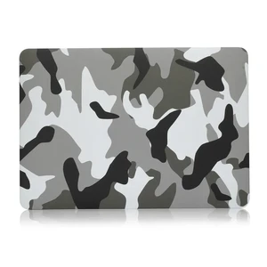 Пластиковий чохол iLoungeMax Soft Touch Matte Camouflage Grey для MacBook Pro 13" (2016-2020) - Фото 2