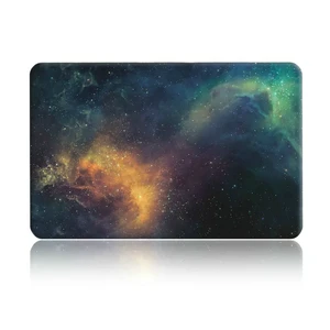 Пластиковый чехол iLoungeMax Soft Touch Matte Yellow Galaxy для MacBook Pro 13" (2016-2020) - Фото 2