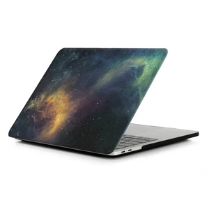 Пластиковый чехол iLoungeMax Soft Touch Matte Yellow Galaxy для MacBook Pro 13" (2016-2020)  - Фото 1