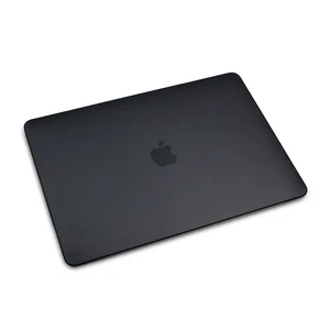 Пластиковый чехол iLoungeMax Soft Touch Matte Black для MacBook Pro 15" (2016-2019) - Фото 2