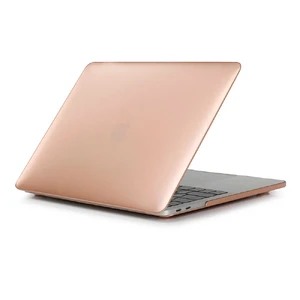 Пластиковий чохол iLoungeMax Soft Touch Metallic Gold для Macbook Pro 15" (2016 | 2017 | 2018)  - Фото 1